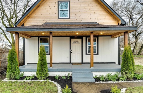 Indianapolis Cottage | Modern Indianapolis Home < 2 Mi to Downtown!