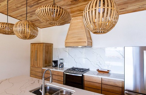 San Juan del Sur House | Modern Jungle Retreat - Great Surf, AC, Hot Water