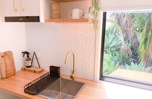 Kiama Apartment | Modern Kiama Tiny House - A Unique Coastal Escape