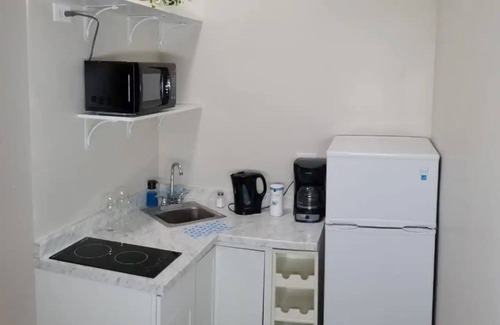Marietta Apartment | Modern King Studio Apt w/Private Entrance