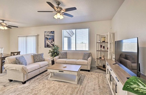 Kingman House | Modern Kingman Vacation Rental, 5 Mi to Dtwn!
