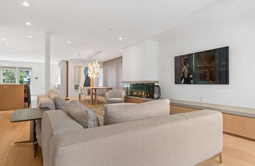 Kitsilano House | Modern Kits Point Character Home