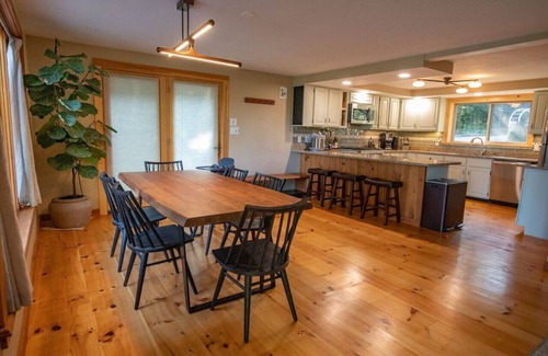 Pine River Pond House | Modern Lakefront Cabin (Pet Friendly, King Beds)
