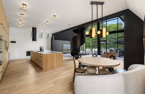 Reed Creek House | Modern Lakefront Retreat - Luxury Design, Family-Friendly, Dock & Fire Pit