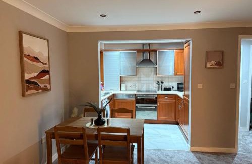 Bracknell Apartment | Modern Living Near Town Center
