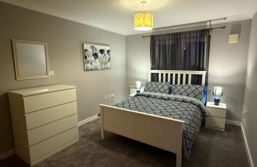 Bracknell Apartment | Modern Living Near Town Center