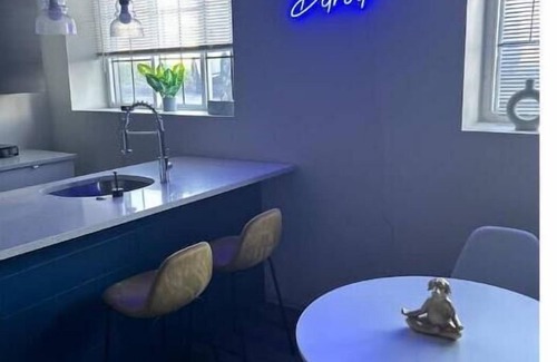 Detroit Apartment | Modern Loft!/Free Parking/Long Stay Friendly!