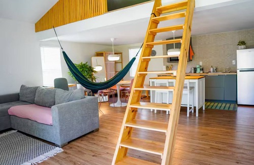 Seybold House | Modern Loft, perfect romantic getaway