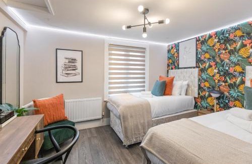 New Cross Apartment | Modern London 3-Bedroom Flat