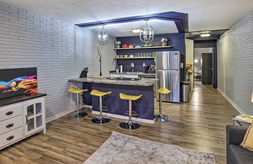 St. Matthews Condo | Modern Louisville Condo ~ 8 Mi from Downtown!