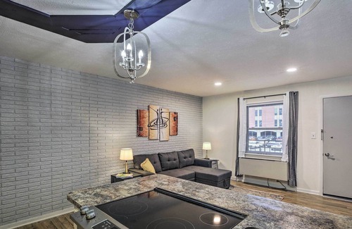 St. Matthews Condo | Modern Louisville Condo ~ 8 Mi from Downtown!
