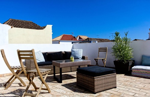 Tavira Ski Chalet | Modern & Lovely Villa, w/pool, center of Tavira!