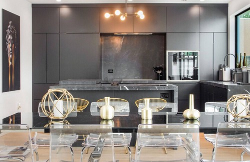 Buena Vista Villa | Modern Lux Villa, Private Pool, Billiards, Grill, Backyard, Design District