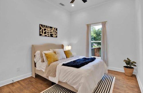 College Park House | Modern Luxe Stay in Atlanta