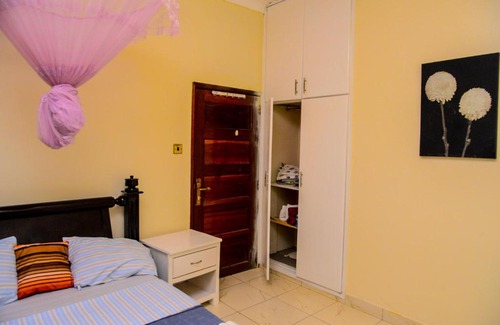 Kampala Apartment | MODERN LUXURIOUS 2BEDS HOUSE IN KAMPALA CITY CTR