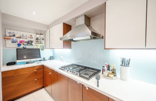 Riverdale House | Modern, Luxurious Executive & Family Home in Leslievillenn