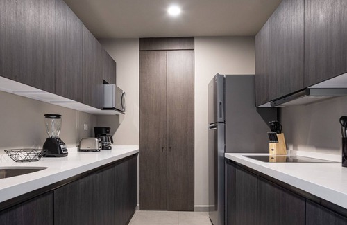 Monterrey Apartment | Modern, luxurious in Jardín Secreto 810, 5 min UDEM