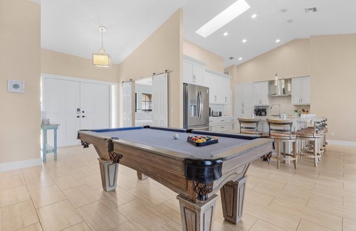 Eight Lakes House | Modern, Luxurious, Waterfront home with Heated Pool - Villa Dock Holiday - Roelens Vacations