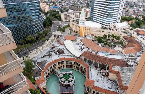 Pinagsama Apartment | Modern Luxury 1BR in Venice Mckinley