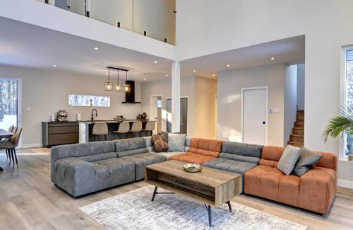 Lac Superieur Village Villa | Modern Luxury 4-Bedroom Home by Mont-Tremblant Ski Resort