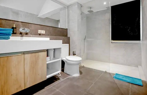 Canggu Apartment | Modern Luxury Apartment by Beach
