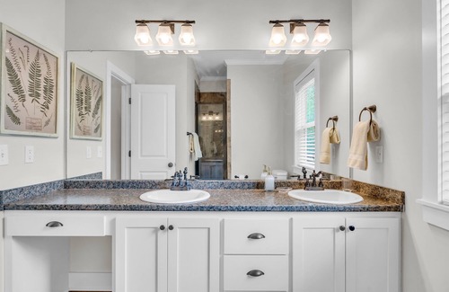 Starkville House | Modern Luxury Cottage | Half Mile to MSU | Patio