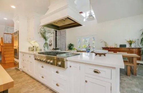 Ojai Other | Modern Luxury Farmhouse Retreat on 10acres -Yoga Studio -hosts 16