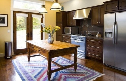 Waitsfield House | Modern luxury home on 40 acres w/stunning views 15 min. from Sugarbush Ski Area