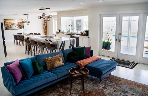 Caloosahatchee Villa | Modern Luxury Villa Gorgeous Views!