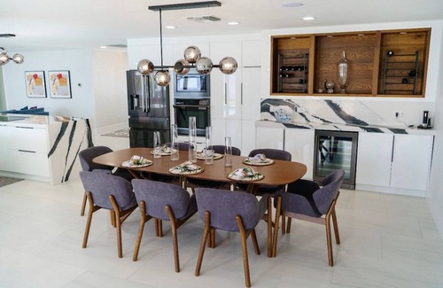 Caloosahatchee Villa | Modern Luxury Villa Gorgeous Views!