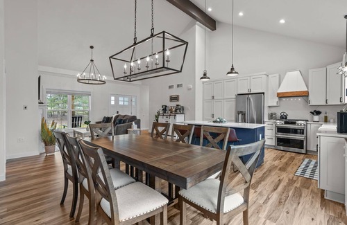 Biglerville House | Modern Luxury w/Hot Tub - Game Room | Gettysburg