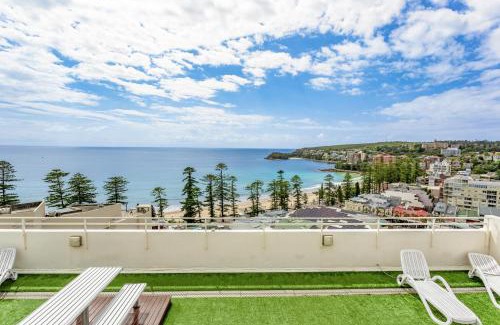 Manly Apartment | Modern Manly Apartment with Stunning Views, Pool