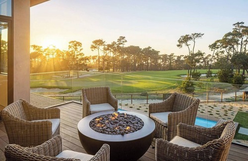 Del Monte Forest House | Modern Masterpiece on Poppy Hills Golfs Course with Pool, Putting Green, Guest House