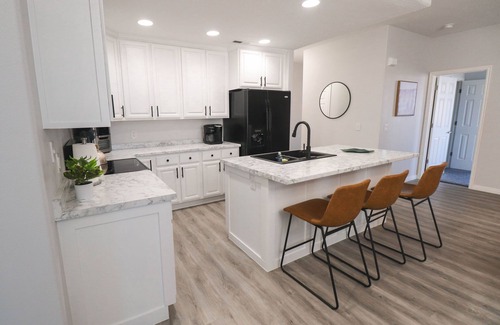 Mesquite Condo | Modern Mid-Century 2 Bedroom Condo 2nd Floor