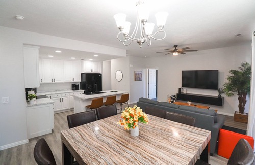 Mesquite Condo | Modern Mid-Century 2 Bedroom Condo 2nd Floor