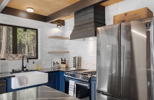 Graeagle Ski Chalet | Modern Mountain Chalet