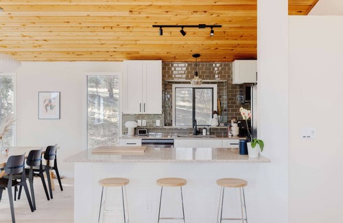 Bailey House | Modern mountain escape. Great for work and play.