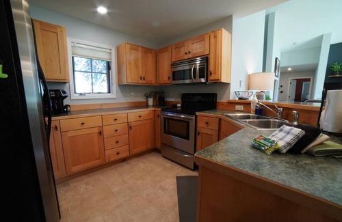 Driggs House | Modern Mountain Family Home on Ski Hill Road, near Grand Targhee