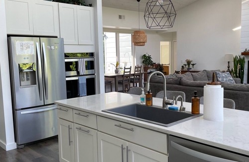 Seymour House | Modern Mountain Getaway