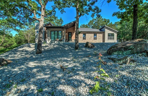 Eufaula House | *Modern Mountain Home In The Woods*