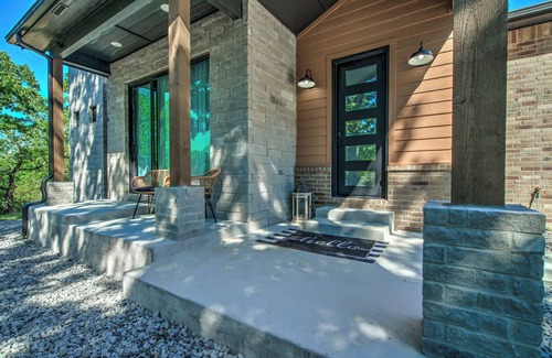 Eufaula House | *Modern Mountain Home In The Woods*