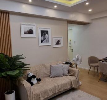 Kapitolyo Apartment | Modern Muji themed 2-bedroom condo