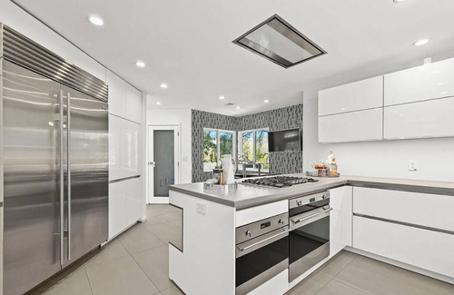 South Arroyo House | Modern Multi-Level Pool Home!