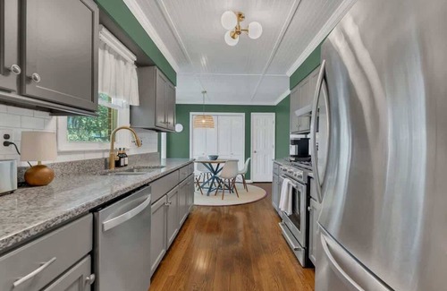 Murfreesboro House | Modern Murfreesboro Retreat ,Sleeps 8