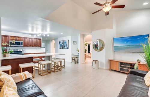 Palm River Estates House | Modern Naples Oasis w/Saltwater Pool & Jacuzzi!