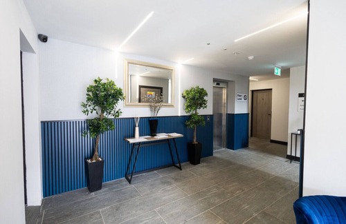 West Finchley Apartment | Modern New 2BR/2BA in Finchley
