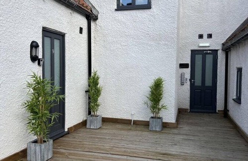 Worksop Apartment | Modern newly refurbished apartment in the heart of Sherwood Forest, Worksop.