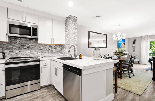 North Charleston Condo | Modern, newly renovated condo overlooking