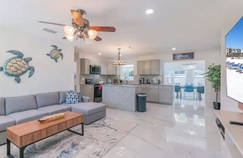 Disston Heights House | Modern Oasis, Perfect Location Packed W/Amenities