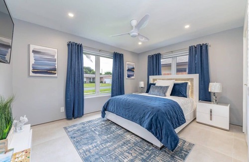 Imperial Point House | Modern Oasis With Heated Pool Quick Drive To Beach